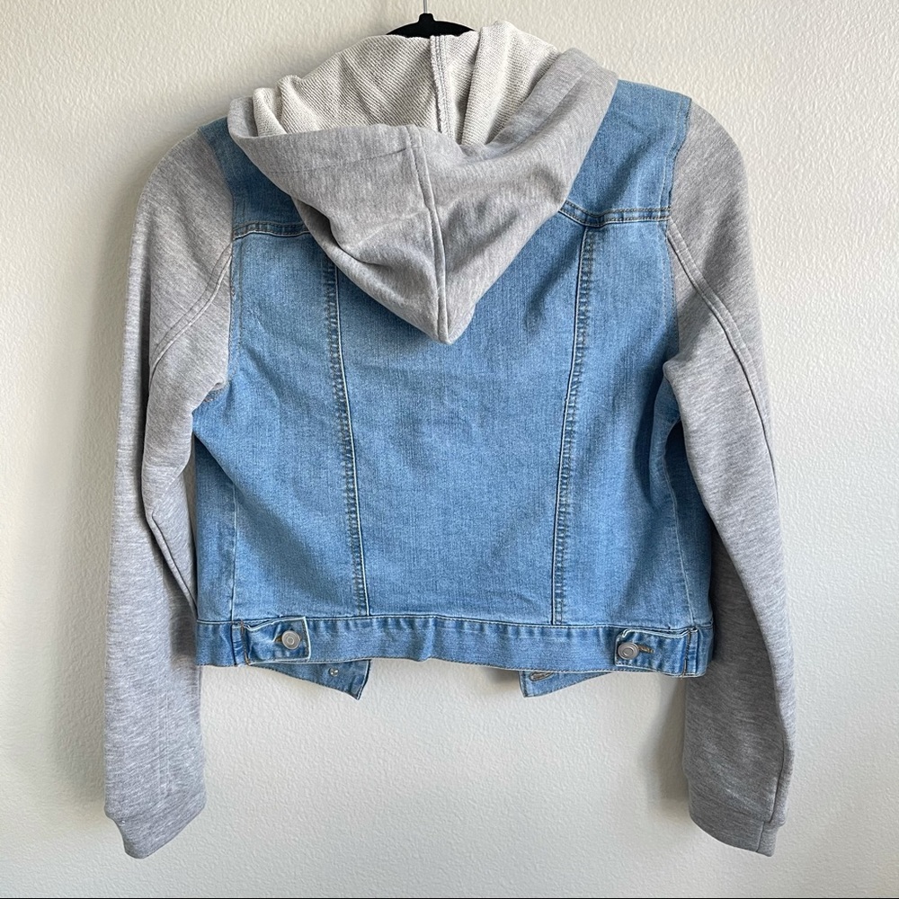 NWT Sweatshirt Hooded Denim Jacket sizes S-M - Picture 2 of 7